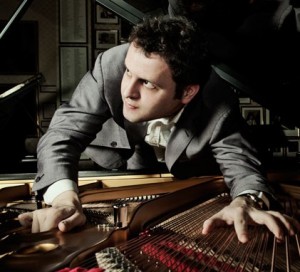 adamkay-pianoclimb