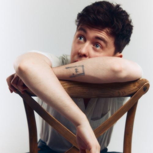 Jake Roche Actor Jake Roche: Neporroids – Edinburgh Festival Fringe | Musical Theatre Review